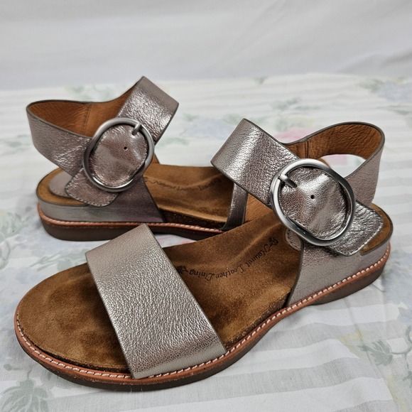 Sofft Womens Sandals Size 6 Metallic Buckle Ankle Strap Leather Comfort - Picture 8 of 16